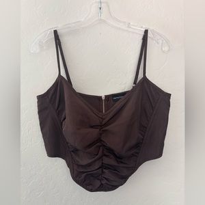 Pretty Little Thing crop top